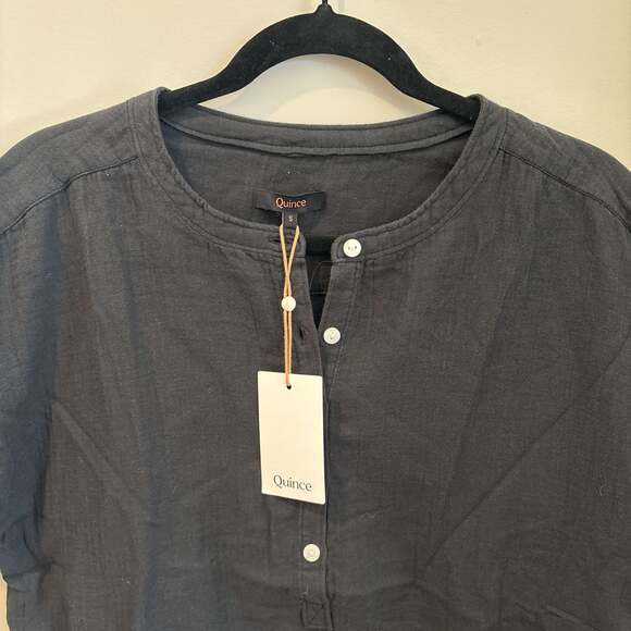 Quince 100% Organic Cotton Gauze Roll Sleeve Shirt in Black size S - Picture 6 of 7
